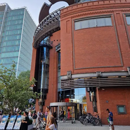 C M Skotarska Apartment